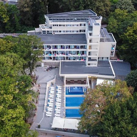 Ariana Hotel Kiten  Kültér fotó