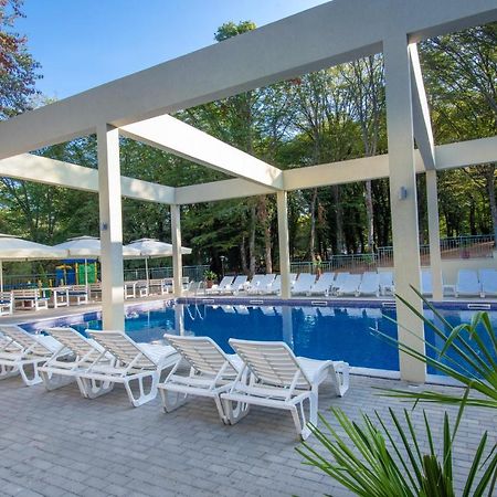 Ariana Hotel Kiten  Kültér fotó