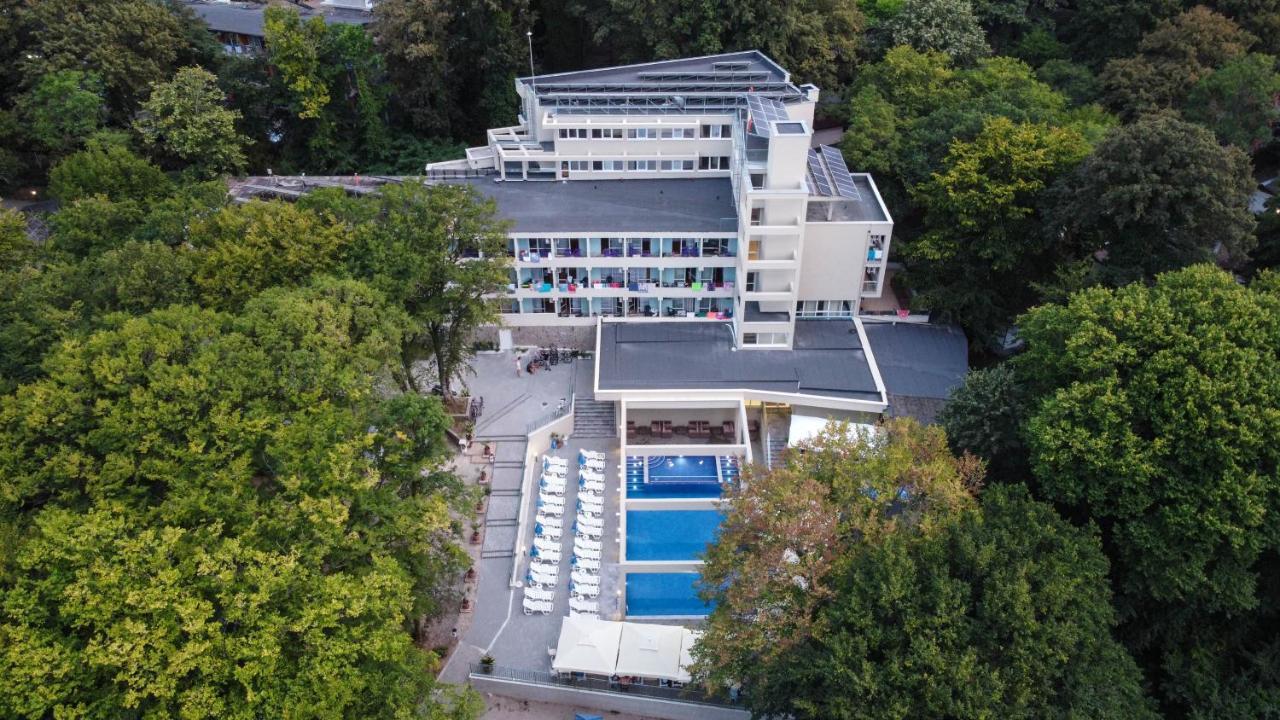 Ariana Hotel Kiten  Kültér fotó