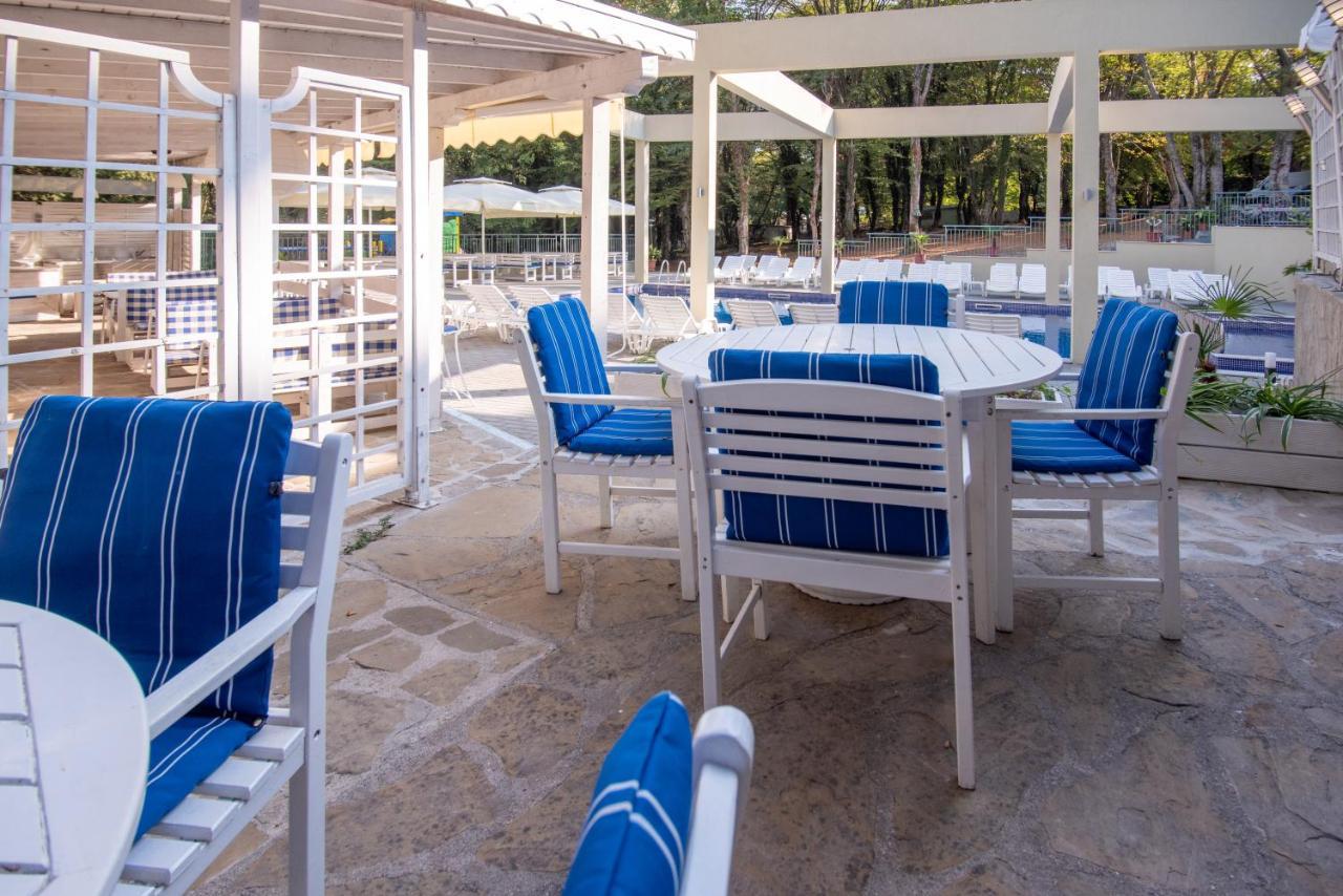 Ariana Hotel Kiten  Kültér fotó