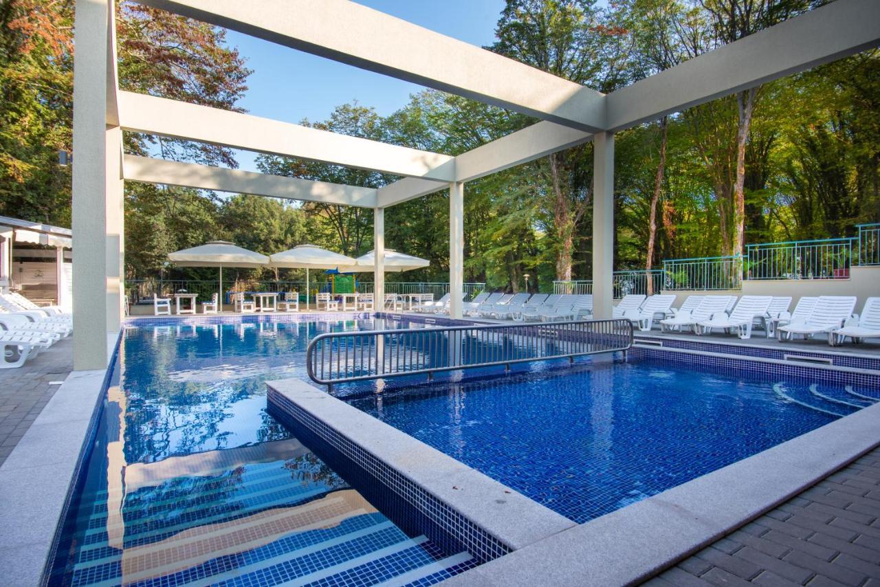 Ariana Hotel Kiten  Kültér fotó