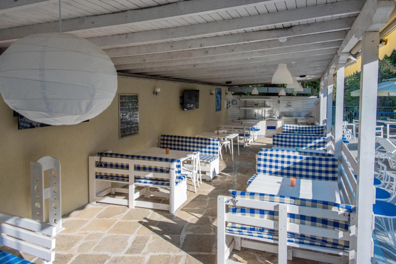 Ariana Hotel Kiten  Kültér fotó