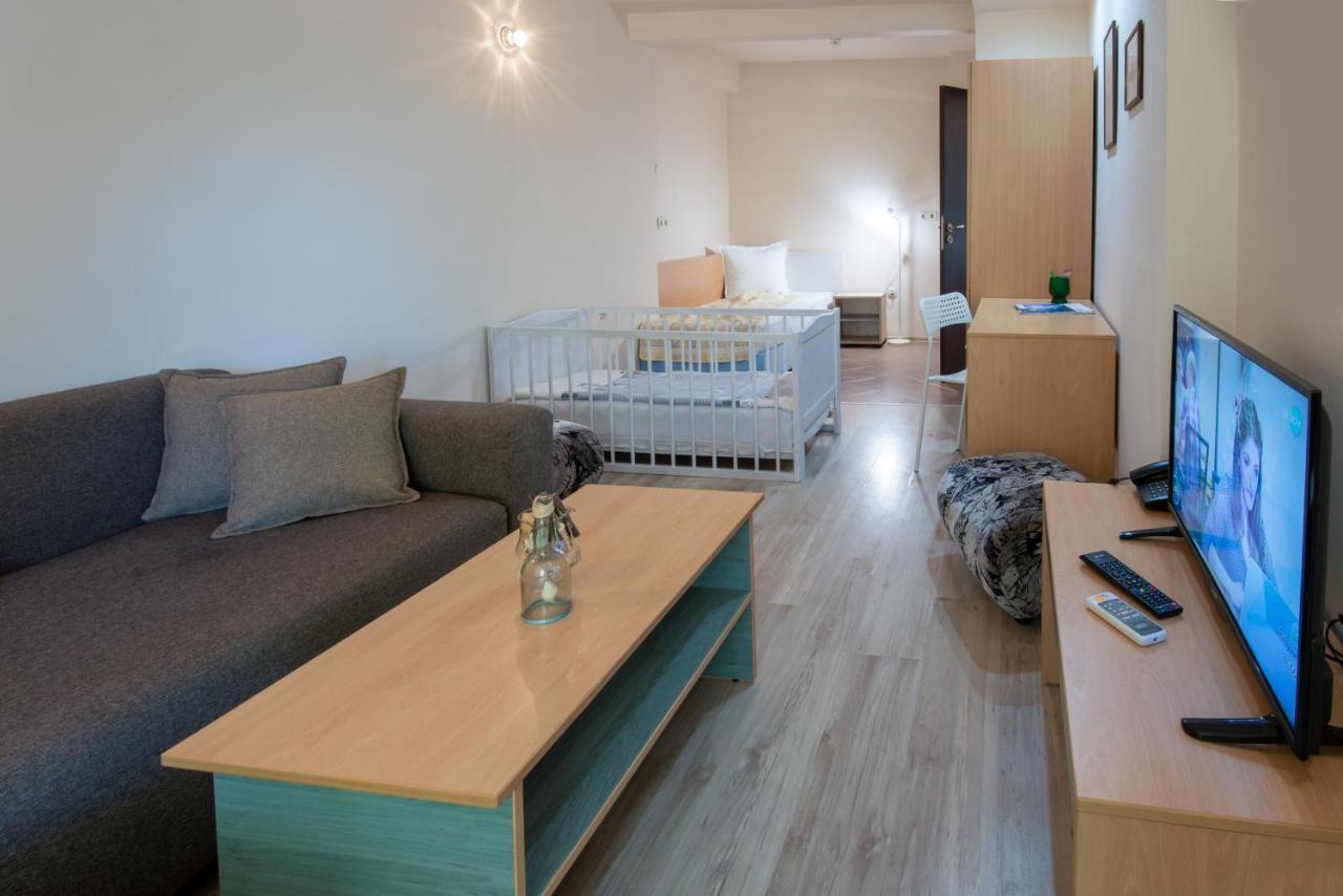 Ariana Hotel Kiten  Kültér fotó