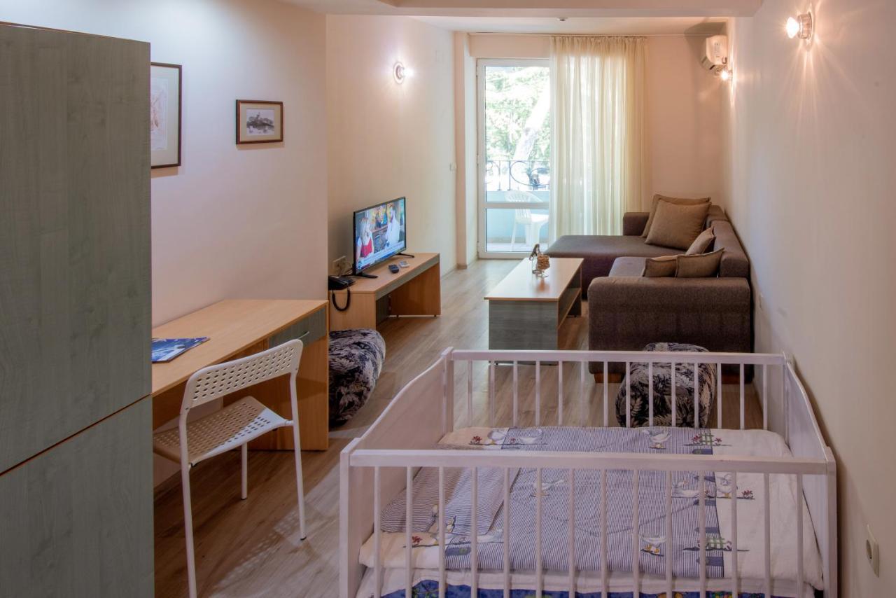 Ariana Hotel Kiten  Kültér fotó